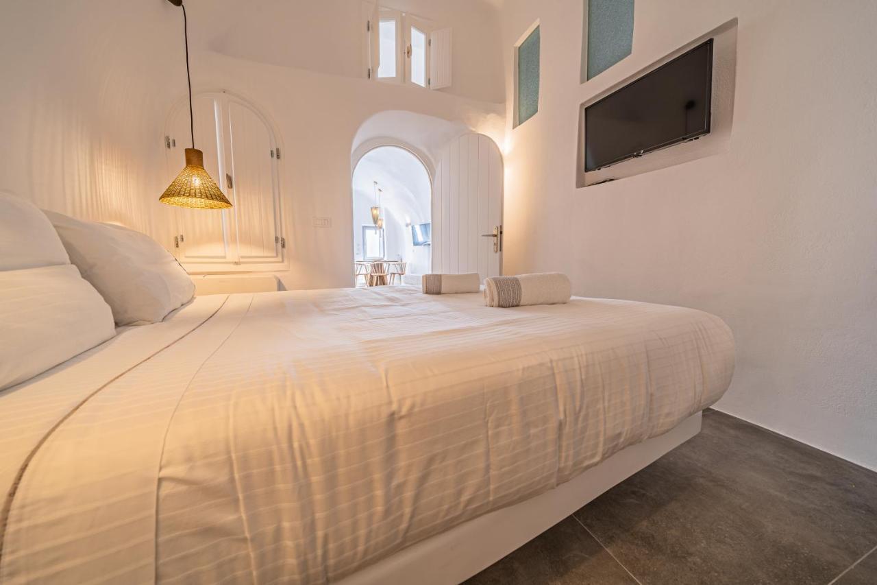 Eternity Suites Santorini Fira  Zewnętrze zdjęcie